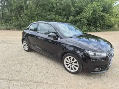 Gebraucht Audi A1 Attraction 105 PS (77 kW) 2011 Schwarz Kleinwagen