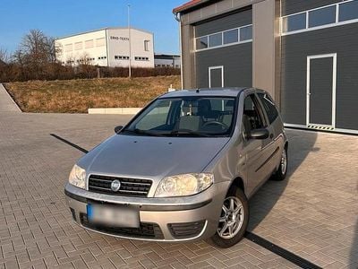 Gebraucht Fiat Punto 60 PS (44 kW) 2006 Silber Kleinwagen