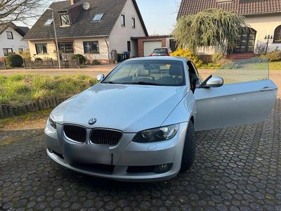 Usata BMW 330 Cabriolet 245 CV (180 kW) 2009 Argento Cabrio