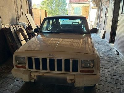 Second-hand Jeep Cherokee 2001 Alb SUV