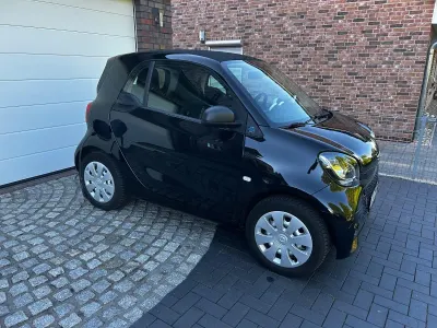 Gebraucht Smart ForTwo Coupé 60 kW (82 PS) 2020 Schwarz Coupé