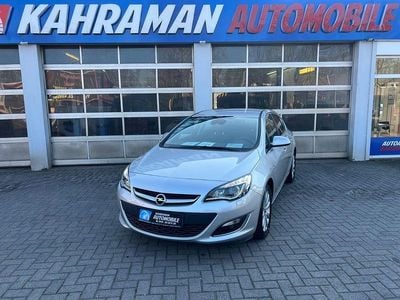 Gebraucht Opel Astra Exklusiv 131 PS (96 kW) 2014 Silber Limousine