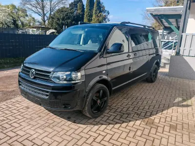 Gebraucht VW Caravelle 140 PS (102 kW) 2015 Schwarz Van