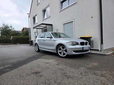 Silber Gebraucht 2007 BMW 118 Kleinwagen | 4.300 € (Teuer)