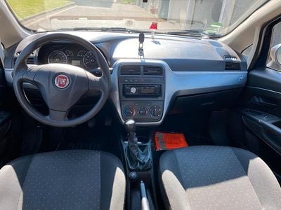 Gebraucht Fiat Grande Punto 65 PS (47 kW) 2009 Blau Kleinwagen