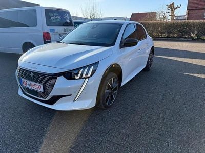 Weiß Gebraucht 2022 Peugeot e-208 GT Kleinwagen | 15.999 € (Guter Preis)