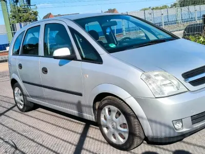 Gebraucht Opel Meriva 90 PS (66 kW) 2004 Silber Van / Kleinbus