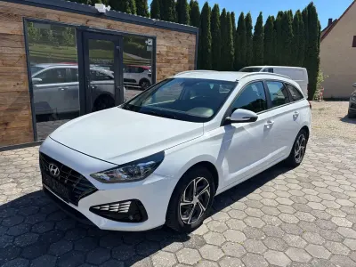 Gebraucht Hyundai i30 116 PS (85 kW) 2021 Weiß Kombi