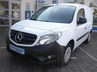 Gebraucht Mercedes Citan 111 110 PS (80 kW) 2017 Arktikweiss Kleinwagen
