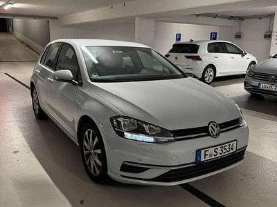 Gebraucht VW Golf VII Comfortline 110 PS (80 kW) 2017 Grau Kleinwagen