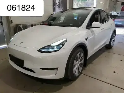 Occasion Tesla Model Y 378 kW (514 ch) 2023 Blanc SUV