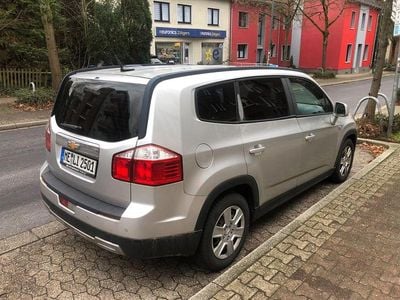 Second-hand Chevrolet Orlando LT 131 CP (96 kW) 2012 Argintiu Monovolum