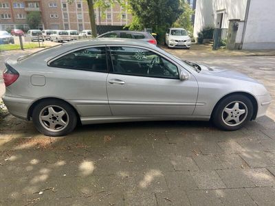 gebraucht Mercedes C180 ein Jahr TÜV