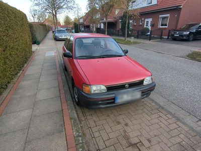Gebraucht Toyota Starlet 75 PS (55 kW) 1994 Rot Kleinwagen