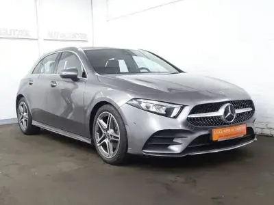 Gebraucht Mercedes A180 AMG line 136 PS (100 kW) 2022 Grau Limousine