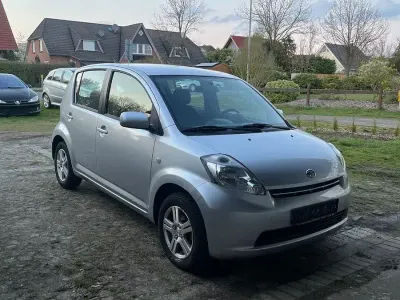Gebraucht Daihatsu Sirion 87 PS (63 kW) 2007 Silber Kleinwagen