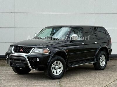 Gebraucht Mitsubishi Pajero 177 PS (130 kW) 2000 Schwarz SUV