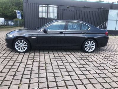 BMW 523