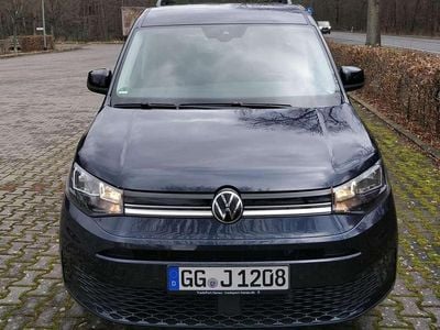 Second-hand VW Caddy Maxi Life 122 CP (89 kW) 2021 Albastru Monovolum