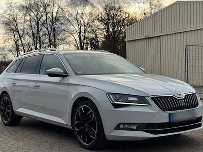 Gebraucht Skoda Superb Style 190 PS (139 kW) 2018 Weiß Kombi