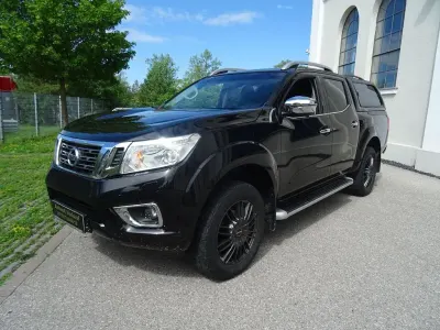 Gebraucht Nissan Navara Tekna 190 PS (139 kW) 2016 Schwarz Pickup