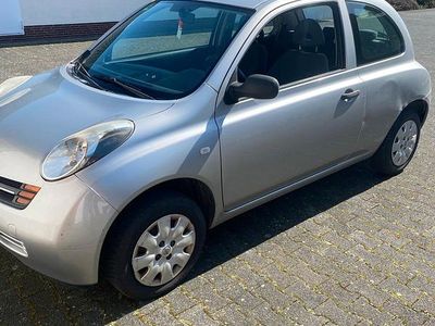 Gebraucht Nissan Micra 65 PS (47 kW) 2004 Silber Kleinwagen