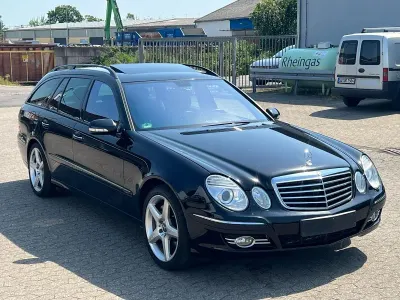 Gebraucht Mercedes E500 387 PS (284 kW) 2006 Schwarz Kombi