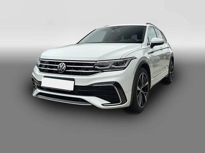 Usata VW Tiguan R-line 150 CV (110 kW) 2023 Bianco SUV