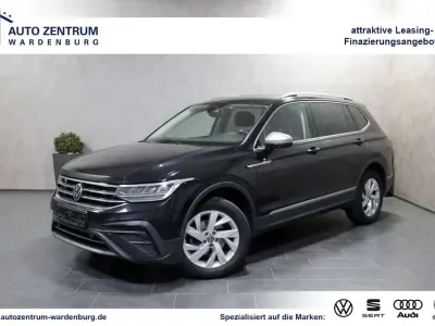 Gebraucht VW Tiguan Allspace Life 150 PS (110 kW) 2022 Schwarz SUV