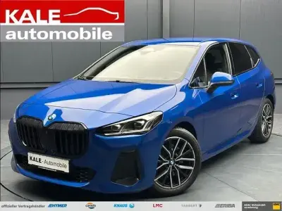Gebraucht BMW 223 Active Tourer M Sport 218 PS (160 kW) 2023 Portimao blau metallic Van / Kleinbus
