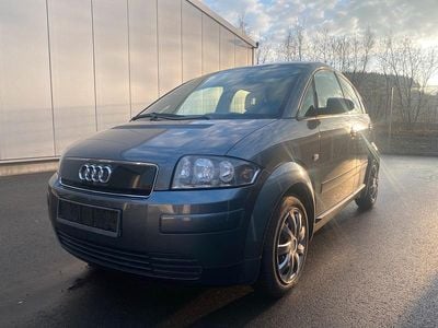 Grau Gebraucht 2002 Audi A2 Kleinwagen | 2.899 € (Guter Preis)