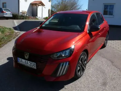 Gebraucht Peugeot 208 Allure 101 PS (74 kW) 2025 Elixir rot perlmutteffekt Kleinwagen