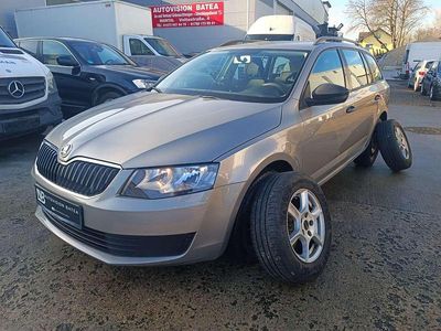 Beige Gebraucht 2013 Skoda Octavia Active Kombi | 4.350 € (Etwas zu teuer)