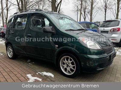 Grün Gebraucht 2003 Toyota Yaris Verso Sol Van / Kleinbus | 2.490 €