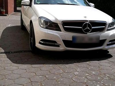 Usata Mercedes 220 170 CV (125 kW) 2012 Bianco Station wagon