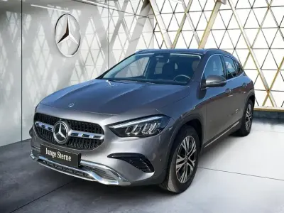 Gebraucht Mercedes GLA220 Progressive 190 PS (139 kW) 2025 Grau SUV