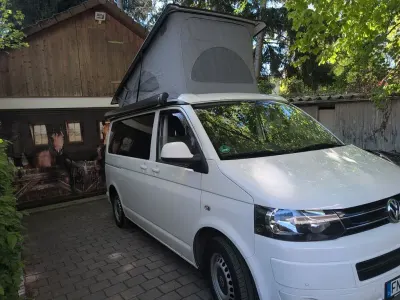 Gebraucht VW California Beach 140 PS (102 kW) 2013 Weiß Van
