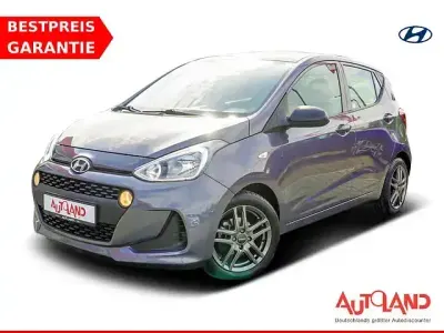 Gebraucht Hyundai i10 Basis 67 PS (49 kW) 2017 Stardust metallic Kleinwagen