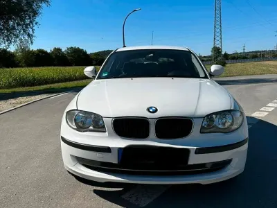 Gebraucht BMW 116 122 PS (89 kW) 2010 Weiß Kleinwagen