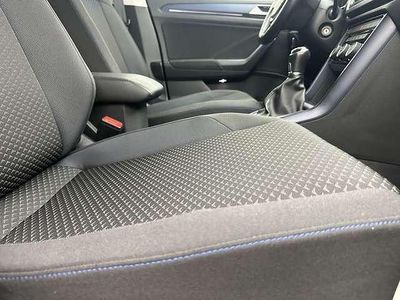 Second-hand VW T-Roc United 150 CP (110 kW) 2021 Gri SUV