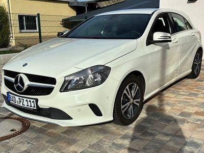 Weiß Gebraucht 2016 Mercedes A180 Limousine | 14.400 € (Guter Preis)