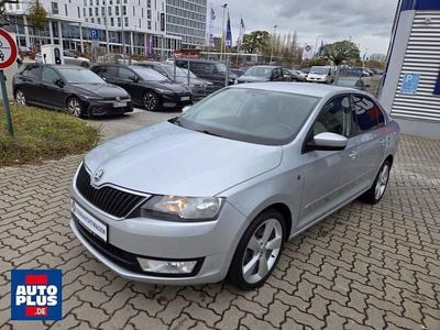 Gebraucht Skoda Rapid Elegance 105 PS (77 kW) 2013 Silber Limousine