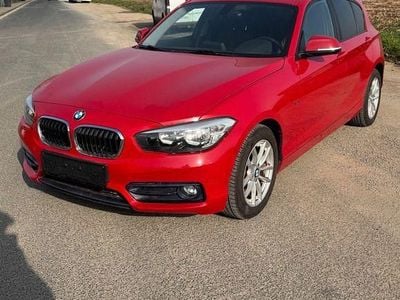 Gebraucht BMW 118 Comfort Edition 136 PS (100 kW) 2015 Rot Kleinwagen