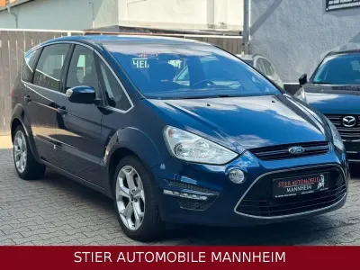 Usata Ford S-MAX Titanium 203 CV (149 kW) 2012 Blu Monovolume