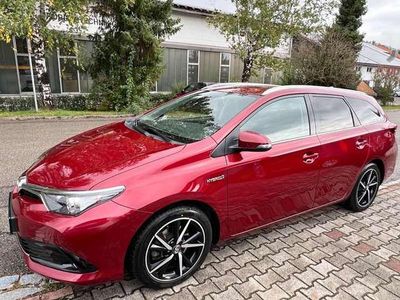 Toyota Auris Hybrid