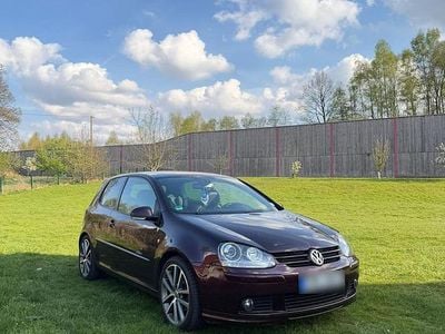 Usata VW Golf GT 105 CV (77 kW) 2005 Viola Coupé