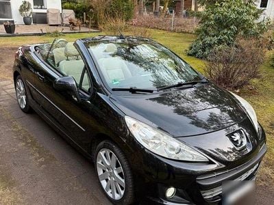 Gebraucht Peugeot 207 CC Premium 120 PS (88 kW) 2011 Schwarz Cabrio