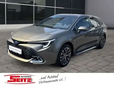 Gebraucht Toyota Corolla Team 140 PS (102 kW) 2023 Braun Kombi