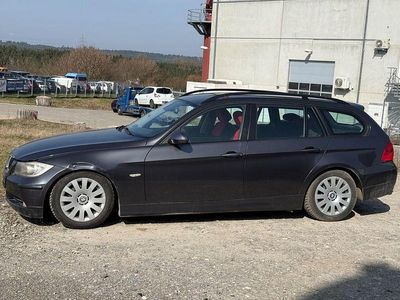Gebraucht BMW 318 Advantage 143 PS (105 kW) 2008 Grau Kombi