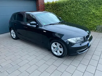 Gebraucht BMW 118 143 PS (105 kW) 2008 Schwarz Kleinwagen